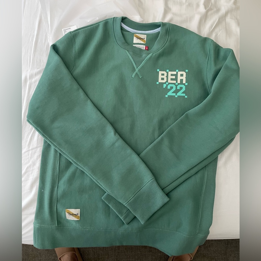 Brand New Tracksmith Trackhouse Crew - Men - Size M - Color Moss